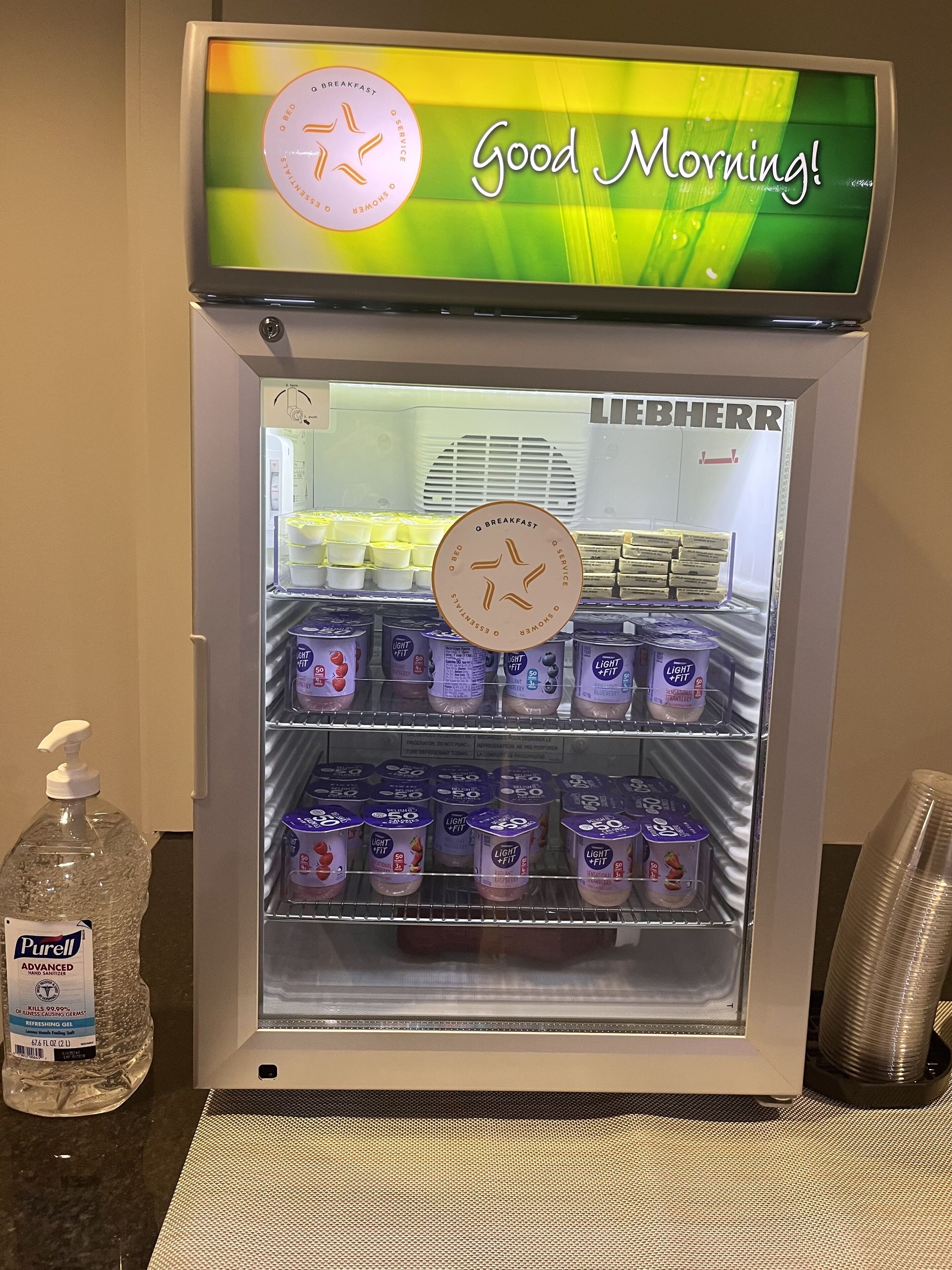 free daily continental breakfast