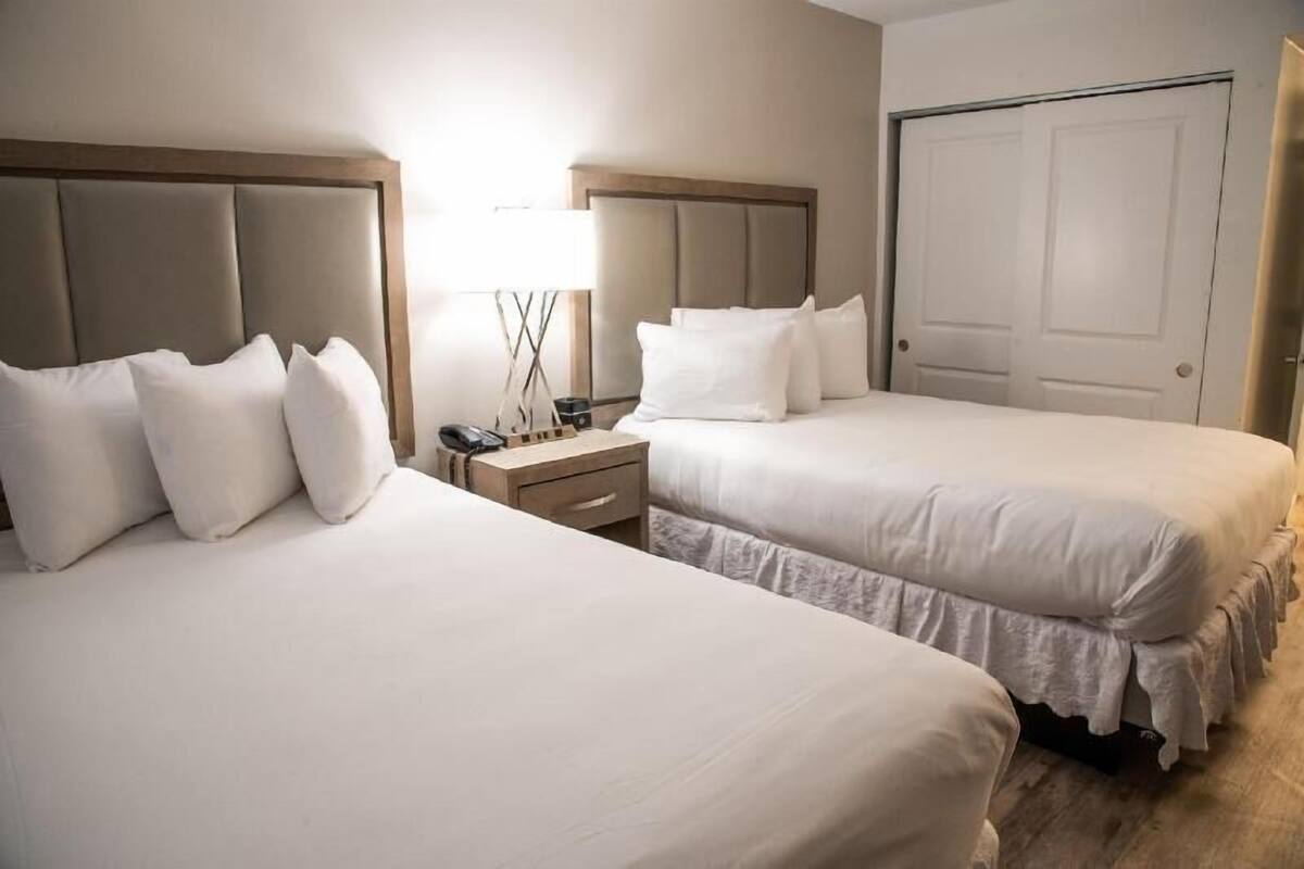 In-room safe, desk, laptop workspace, iron/ironing board