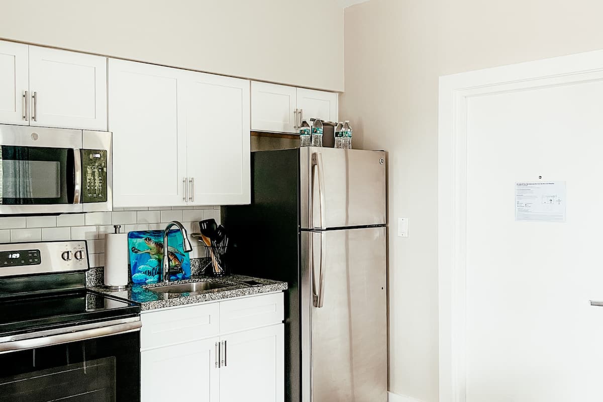 premier one bedroom waterfront suite bayview with sofabed | private kitchen | mini-fridge, microwave, coffee/tea maker