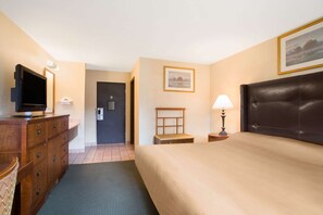 Una scrivania, ferro/asse da stiro