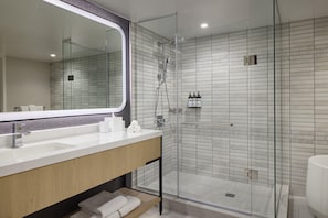 Free toiletries, hair dryer, towels, soap - Hyatt Regency Washington on Capitol Hill (Washington)