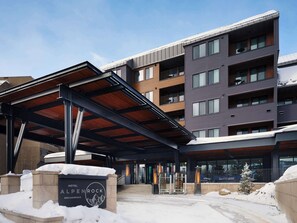 Exterior - Hotel Alpenrock Breckenridge, Curio Collection by Hilton (Breckenridge)