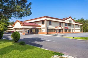 Mặt tiền nơi lưu trú