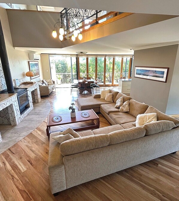 Executive Villa | Living area