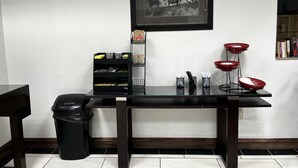 Coffee and/or coffee maker - Budget Inn (Laramie)