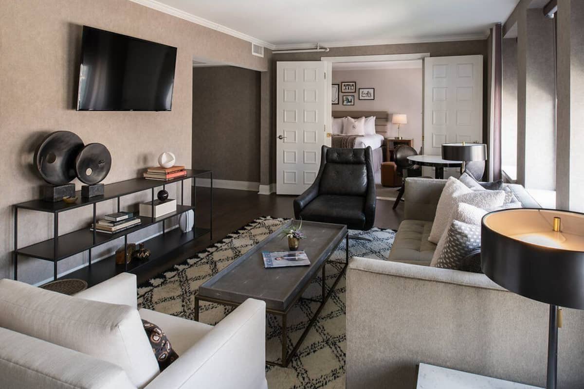 Suite, 1 King Bed (2 Room) | 1 bedroom, hypo-allergenic bedding, in-room safe, desk