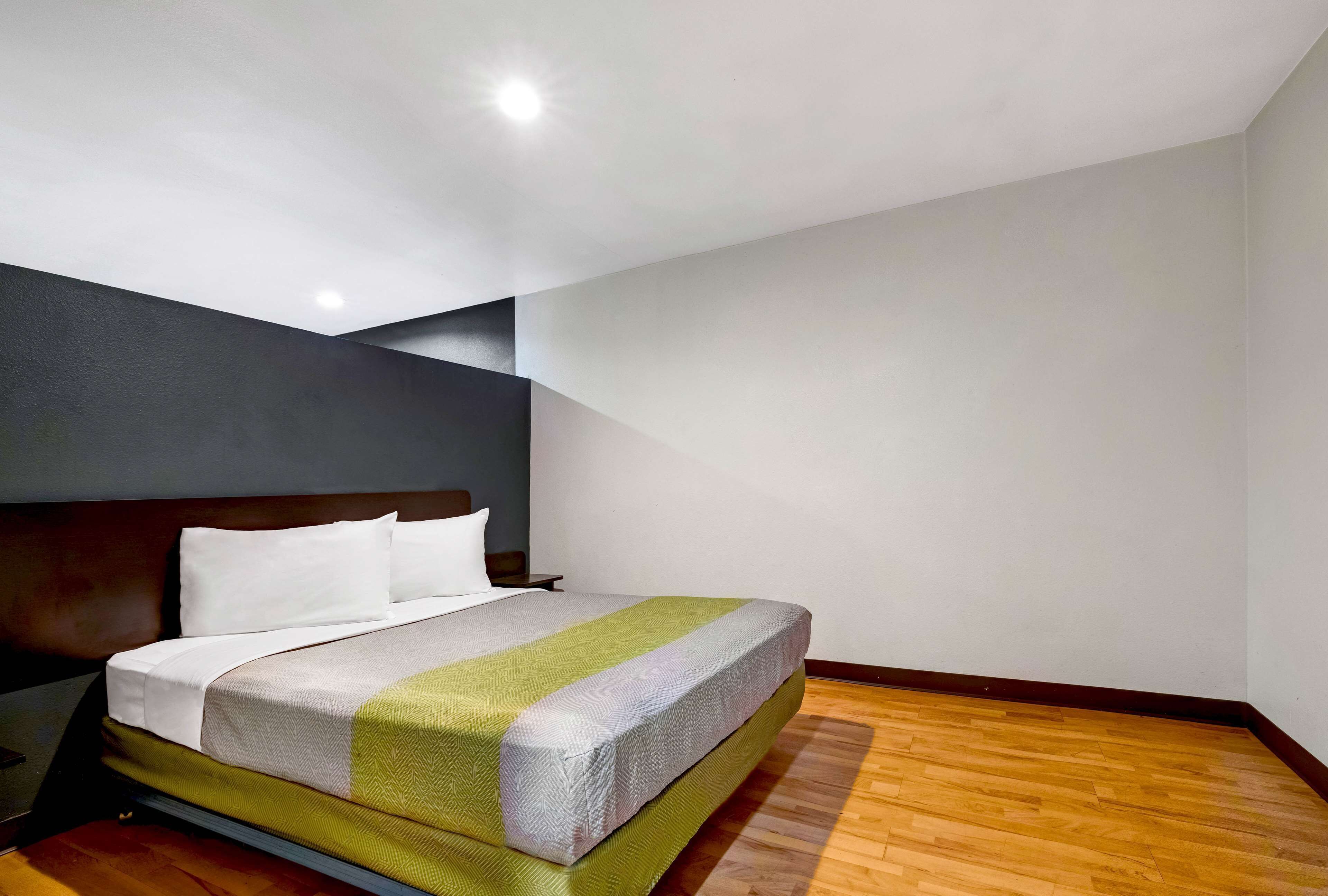 free cots/infant beds, free wifi, bed sheets, alarm clocks