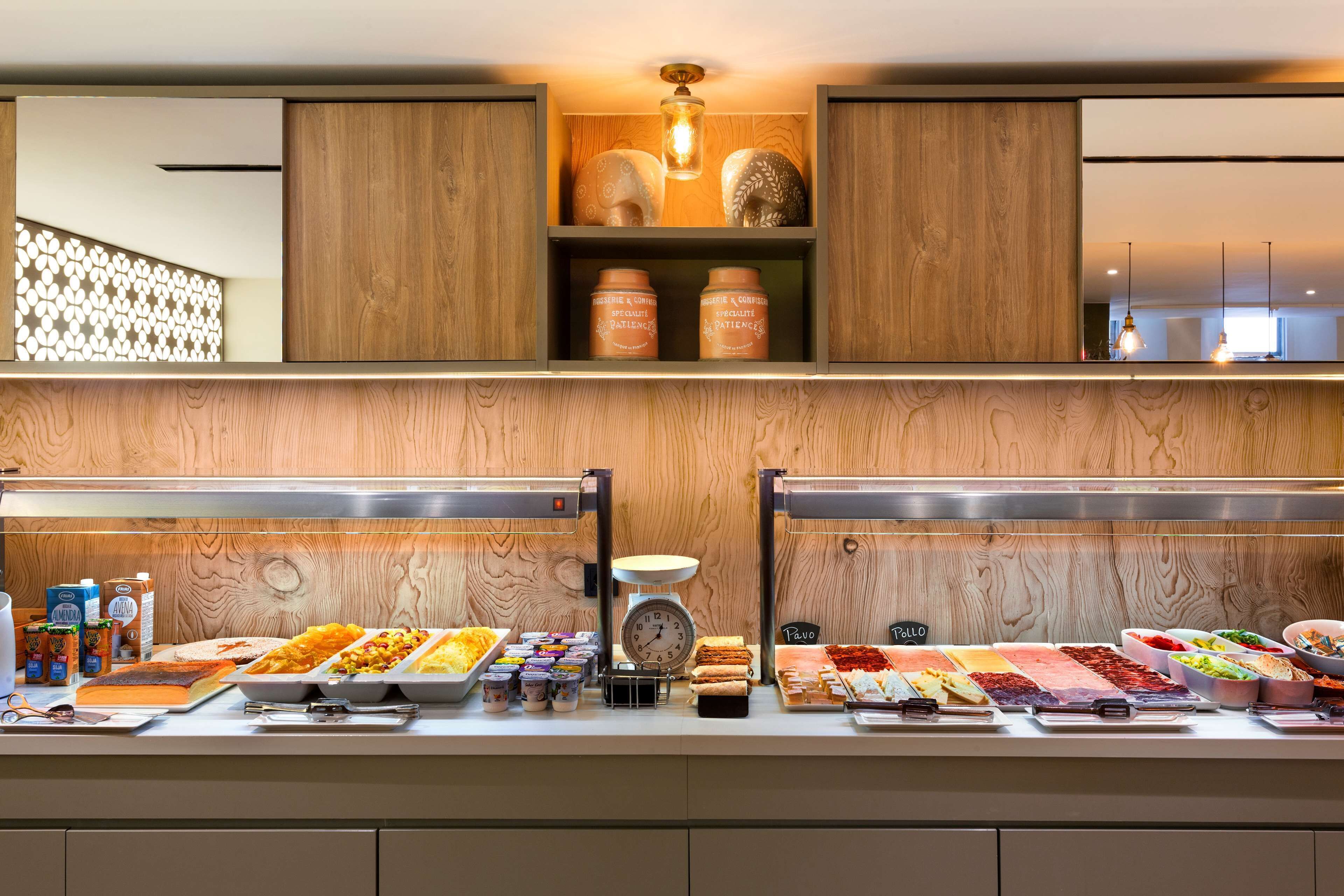daily buffet breakfast (eur 16 per person)