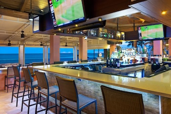 Breakfast, lunch, dinner served; American cuisine  at Hollywood Beach Marriott