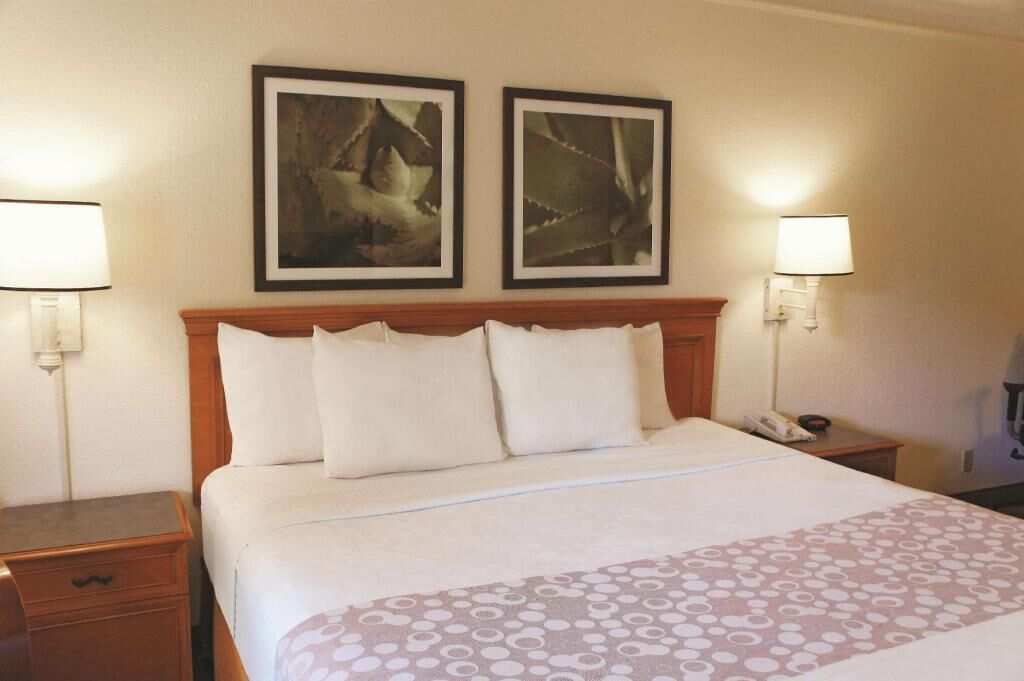 Hochwertige Bettwaren, Pillowtop-Betten, Schreibtisch