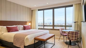 1 bedroom, minibar, in-room safe, desk