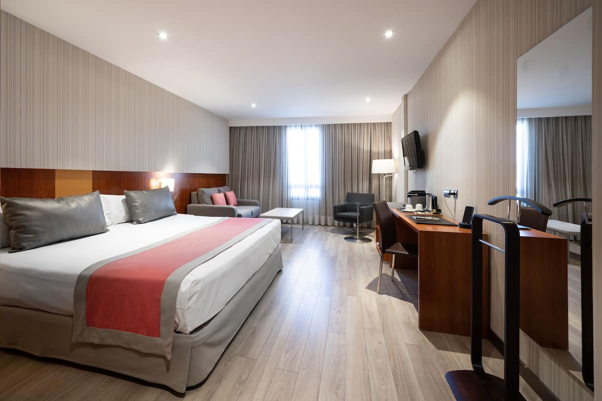 1 bedroom, minibar, in-room safe, desk