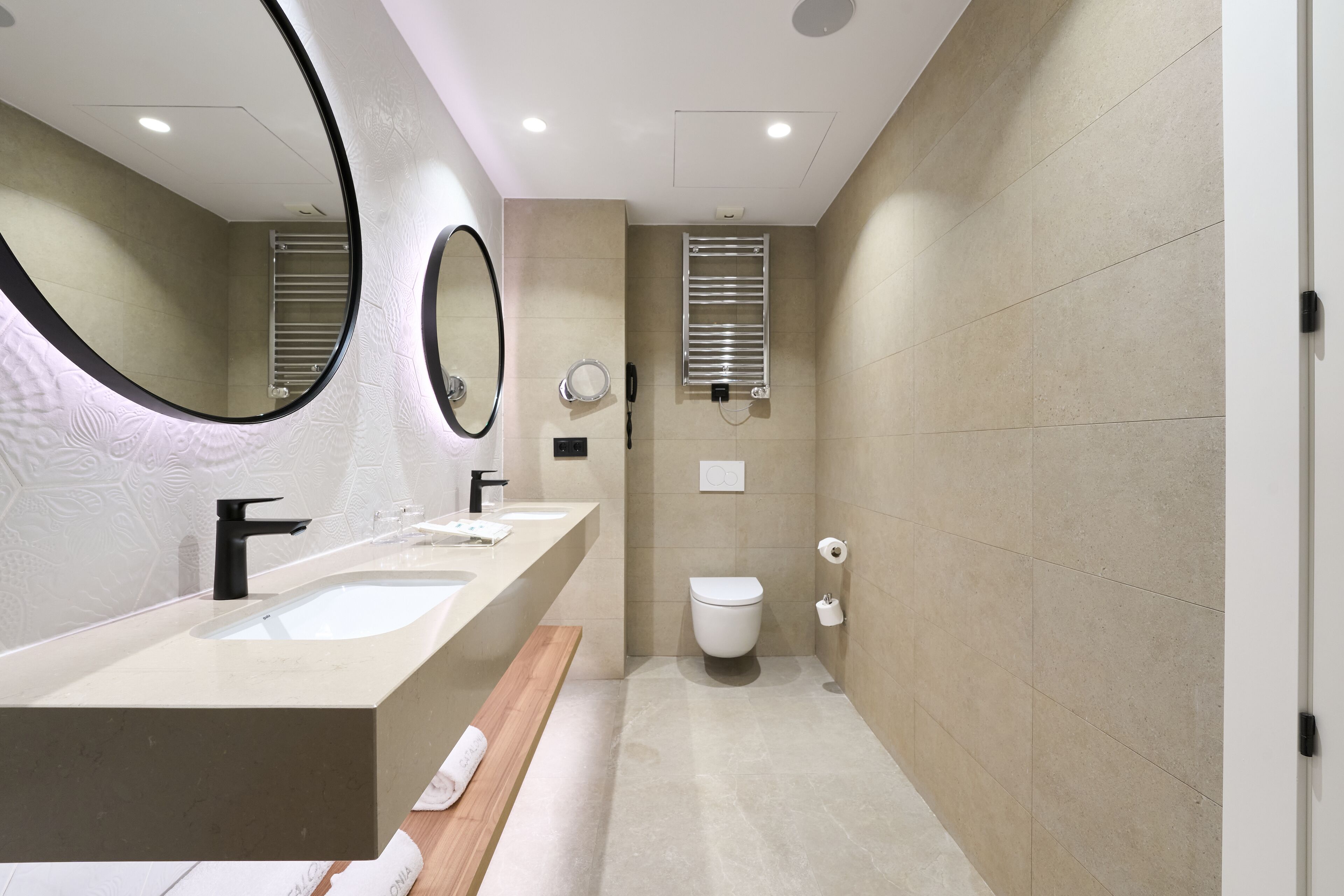 eco-friendly toiletries, hair dryer, towels