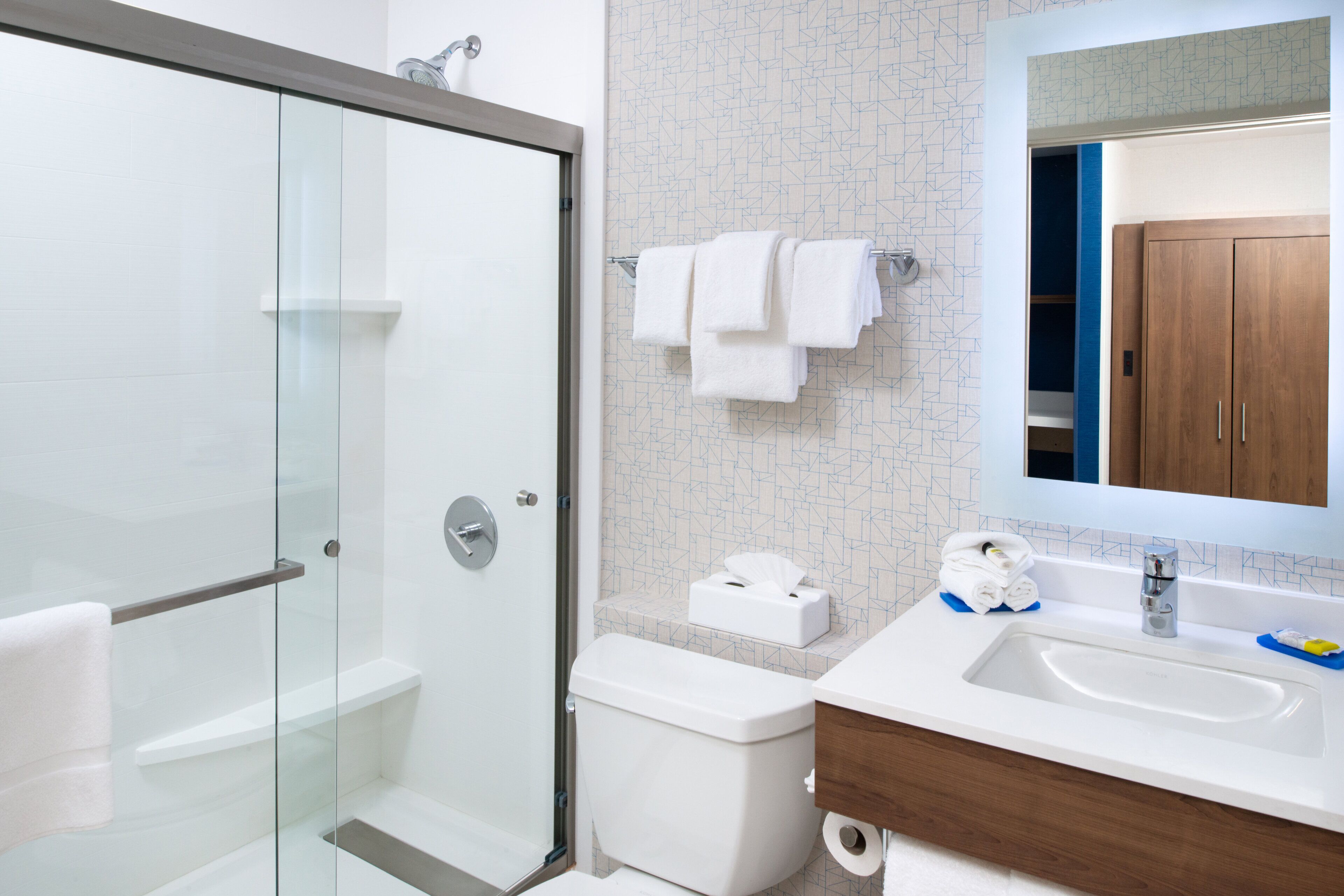 Holiday Inn Express Los Angeles Downtown West, an IHG Hotel