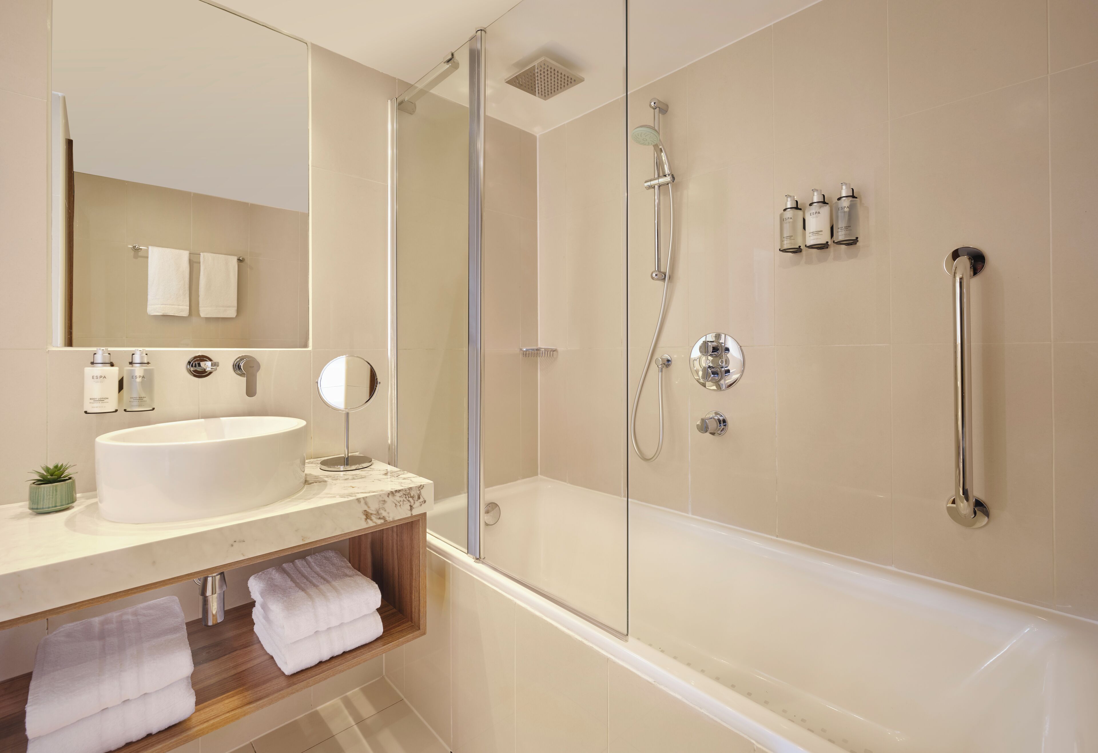 Foto - The Cura Hotel Kensington, London, a Tribute Portfolio Hotel