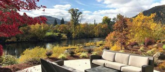 The Lodge at Roseburg