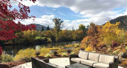 The Lodge at Roseburg