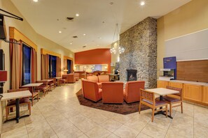 Free daily buffet breakfast - The Lodge at Roseburg (Roseburg)