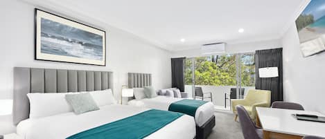 Superior-Zweibettzimmer, Balkon, Flussblick