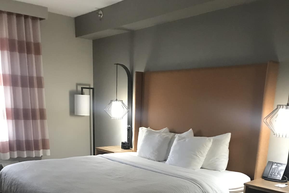 Literie hypoallergénique, couette en duvet, bureau