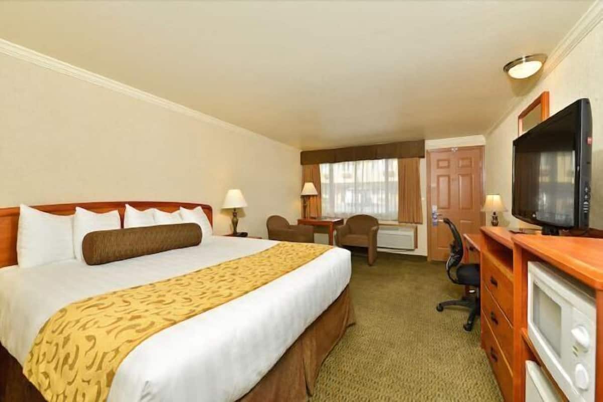 In-room safe, desk, blackout drapes, iron/ironing board