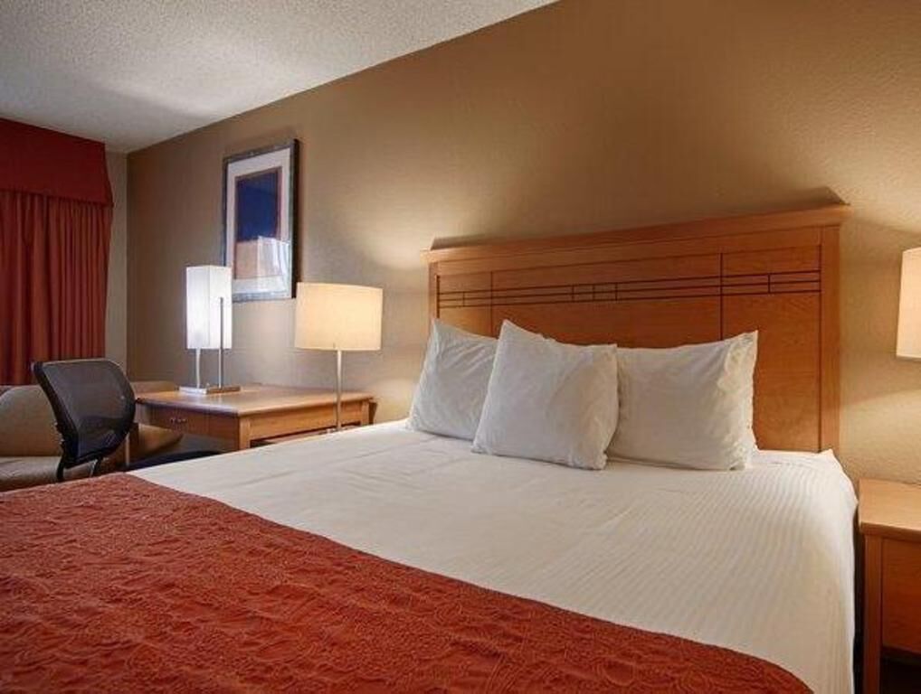 Premium bedding, individually decorated, individually furnished