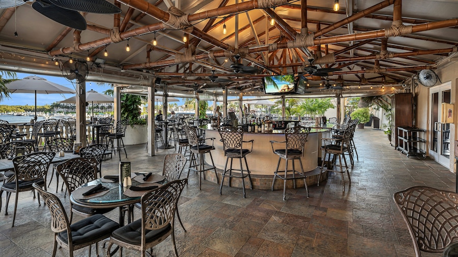 Bayfront Inn Fifth Avenue