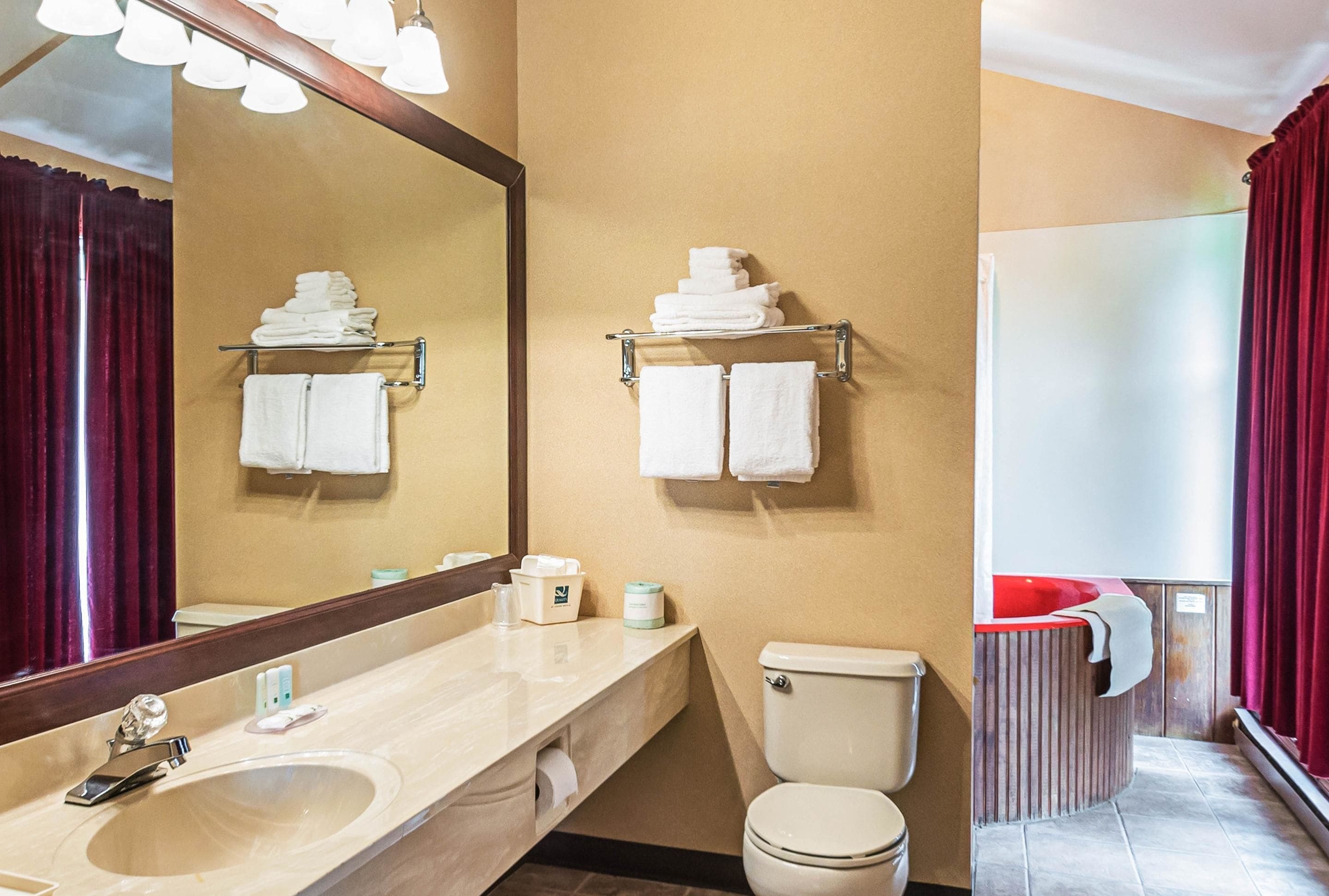 premium bedding, in-room safe, individually furnished, desk