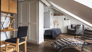 Suite | 1 Schlafzimmer, Zimmersafe, Schreibtisch, schallisolierte Zimmer