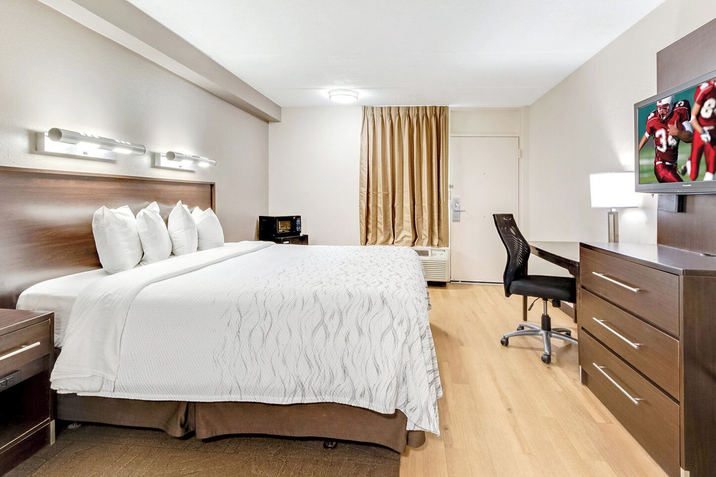 Foto - Red Roof Inn PLUS+ Mt Pleasant - Patriots Point