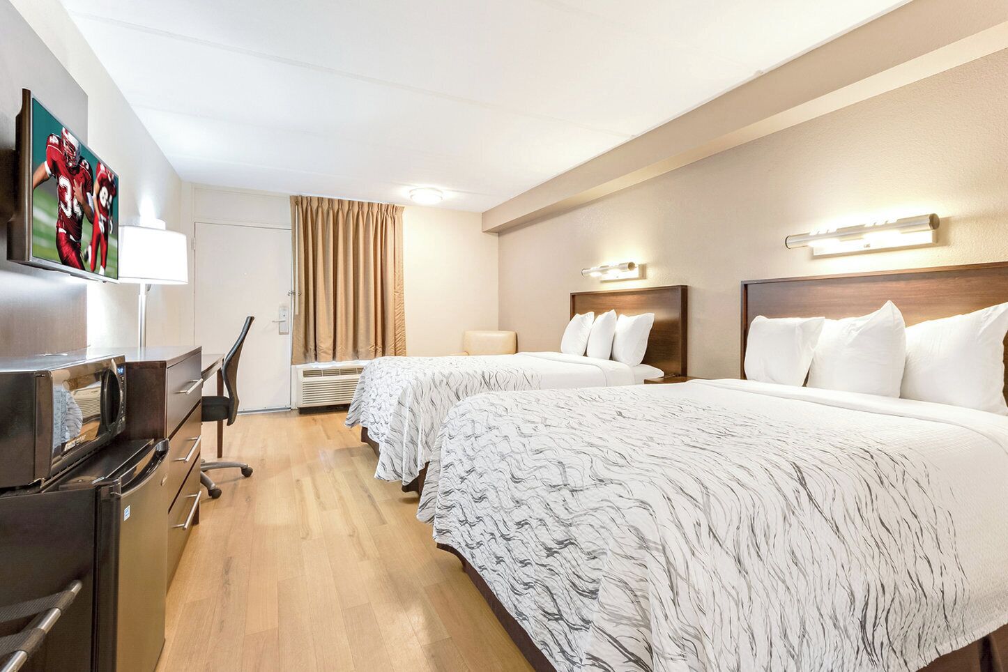 Foto - Red Roof Inn PLUS+ Mt Pleasant - Patriots Point