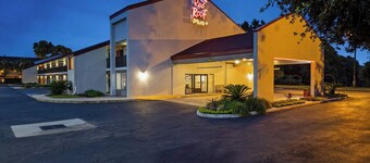 Red Roof Inn PLUS+ Mt Pleasant - Patriots Point