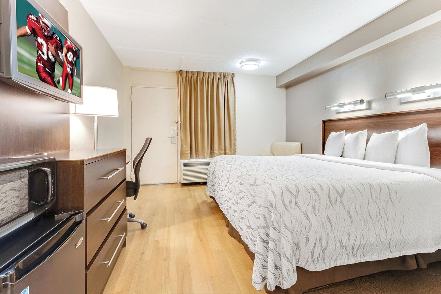 Foto - Red Roof Inn PLUS+ Mt Pleasant - Patriots Point