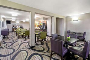 Free continental breakfast