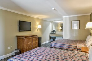 Standard Room, 1 Double Bed | Mini fridge - Wake Inn (Raleigh)