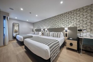 Kamar Keluarga (Deluxe) | Brankas, meja kerja, setrika/meja setrika, dan tempat tidur bayi gratis