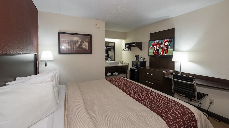 Red Roof Inn Toledo - Maumee
