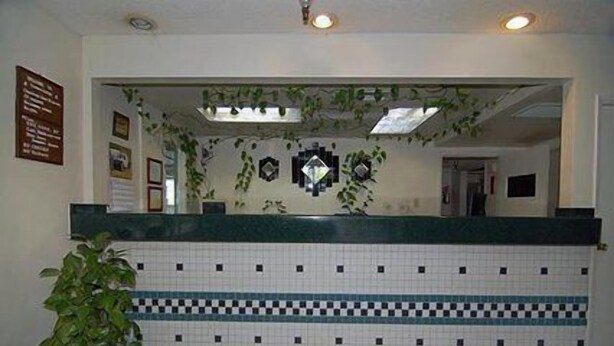 Reception - Econo Lodge Pico Rivera (Pico Rivera)