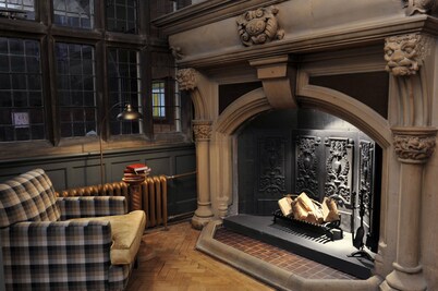 The Crown Manor House Hotel