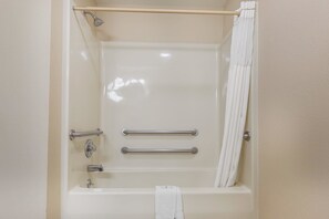 Room, 1 Queen Bed, Accessible, Non Smoking (Accessible Tub) | Blackout drapes, iron/ironing board, rollaway beds, free WiFi