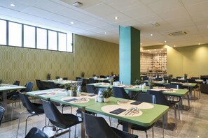 Daily buffet breakfast (EUR 17 per person)