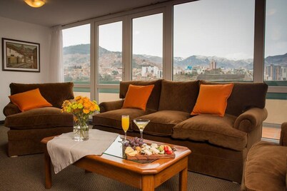 Camino Real Aparthotel, Downtown