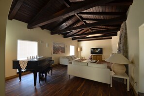 Exclusive Villa, Multiple Beds (Pickford Palms Ranch A-1, 6  mi from) | Living area | 40-inch flat-screen TV with cable channels, TV, DVD player