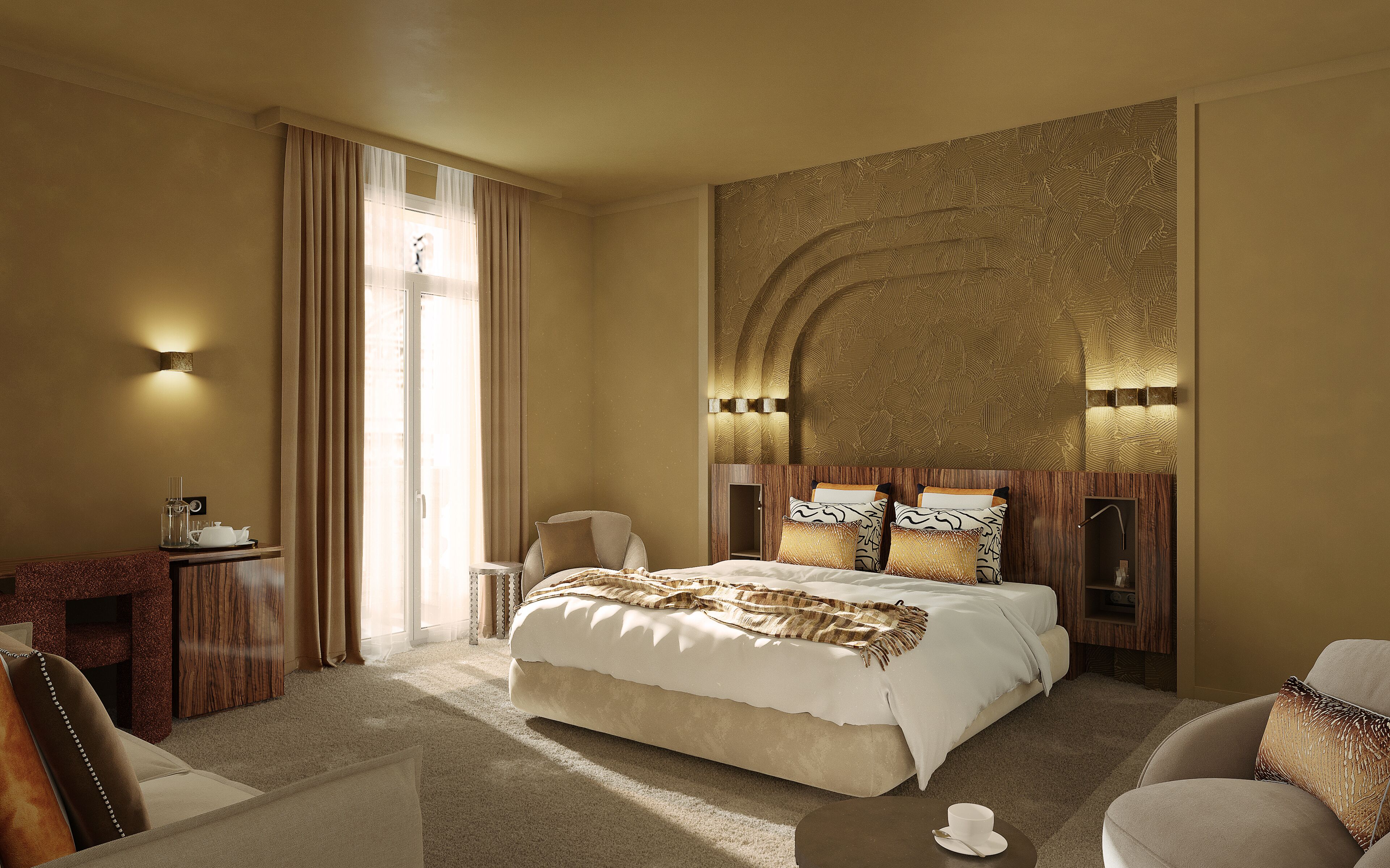 Ein Hotelzimmer mit einem großen Bett, einem Schreibtisch mit Lampe, einem Sessel und Blick ins Freie durch ein Fenster.