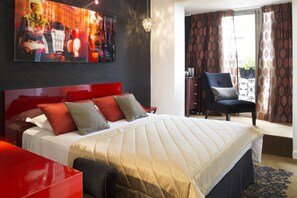 Superior Room, 1 Queen Bed, Non Smoking | Premium bedding, in-room safe, individually decorated, desk - Best Western Anjou Lafayette Opera (Paris)