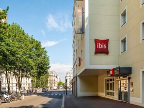 Exterior - Ibis Paris Canal Saint Martin (Paris)