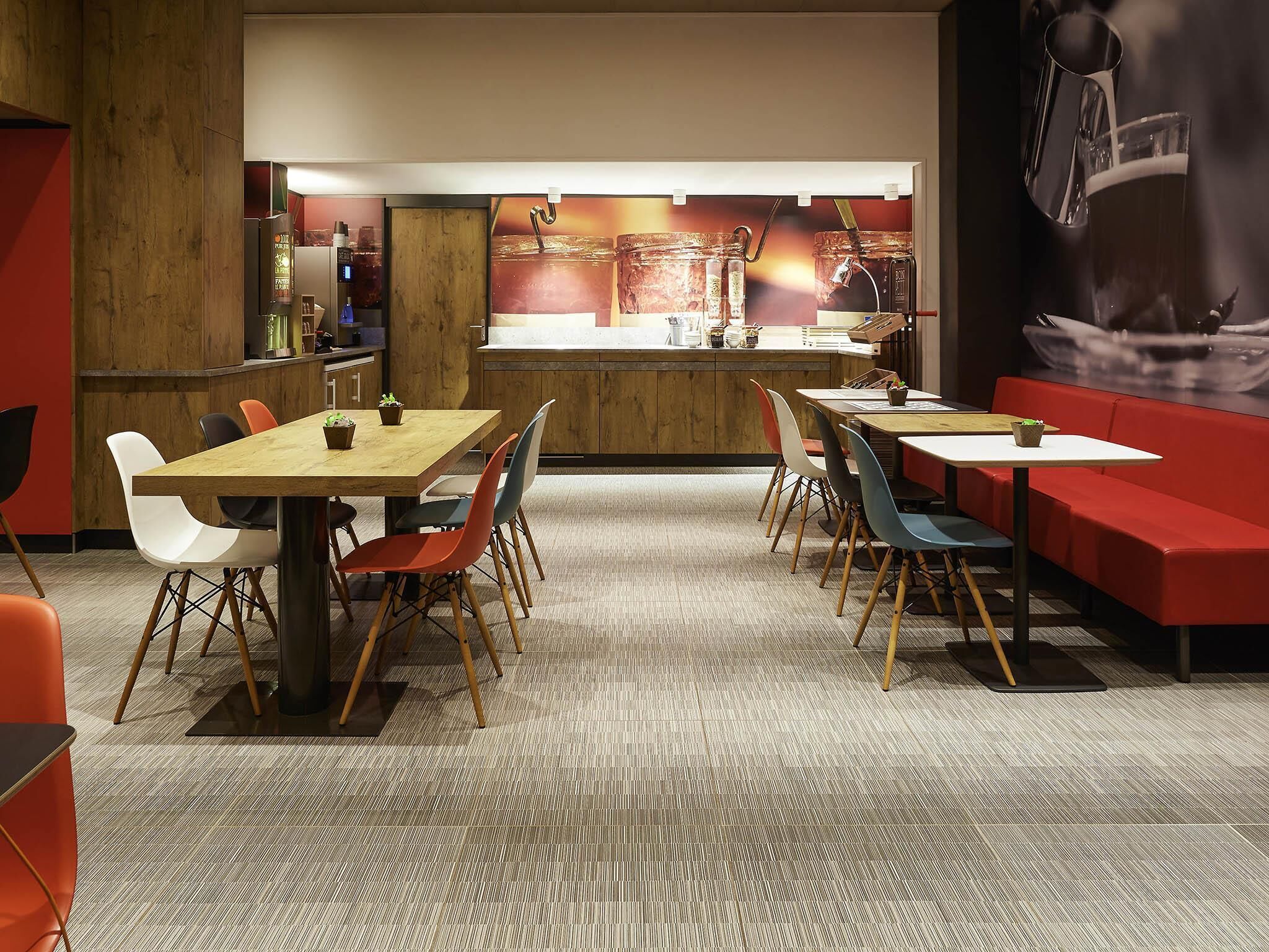 daily buffet breakfast (eur 13.9 per person)