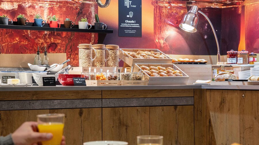 Ibis Paris Canal Saint Martin