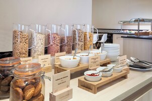 Daily buffet breakfast for a fee