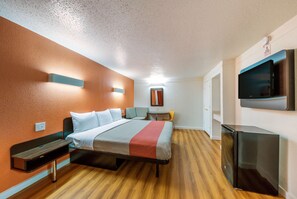 Free WiFi, bed sheets - Motel 6 Dallas, TX - Farmers Branch (Farmers Branch)